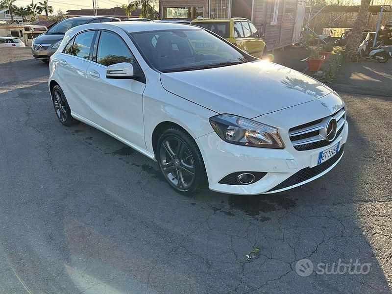 Usata Mercedes A180 109 CV (80 kW) 2013 Bianco Berlina