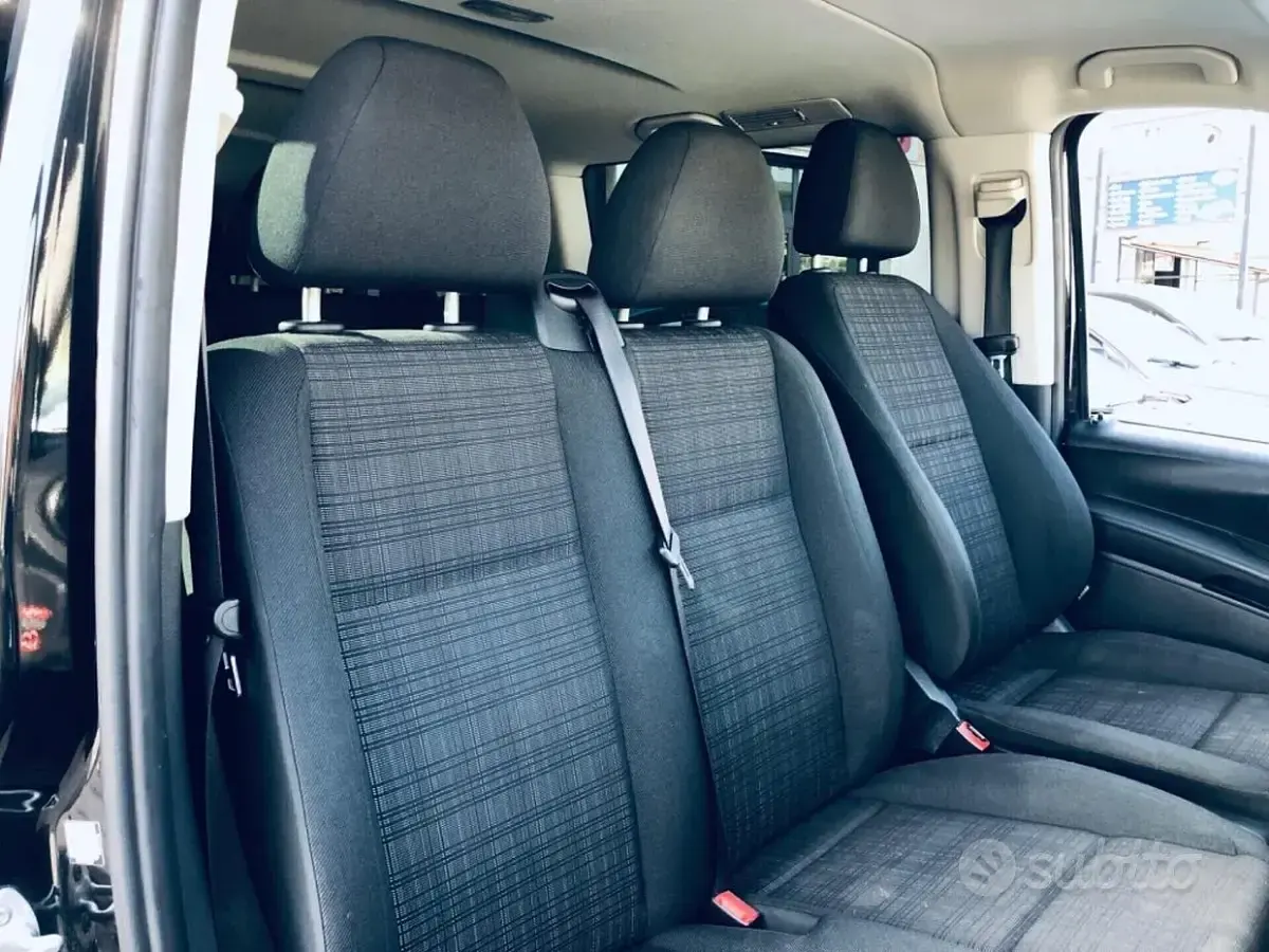 Usata Mercedes Vito 136 CV (100 kW) 2021 Nero Furgone