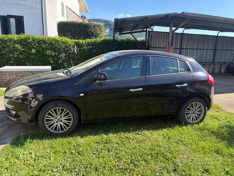 Usata Fiat Bravo Dynamic 120 CV (88 kW) 2012 Nero Utilitaria