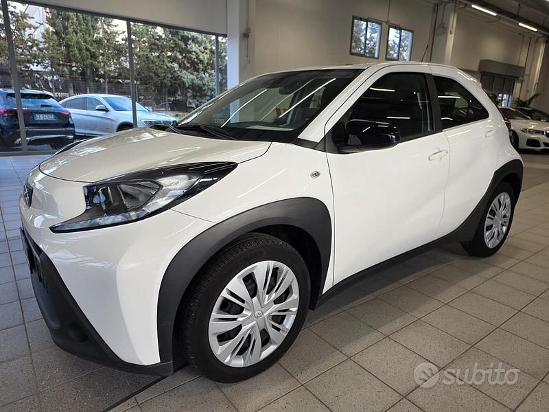 Usata Toyota Aygo X Active 72 CV (52 kW) 2023 Bianco SUV