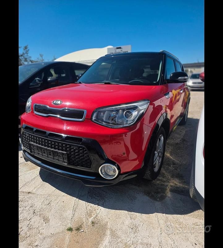 Usata Kia Soul 127 CV (93 kW) 2014 Rosso SUV