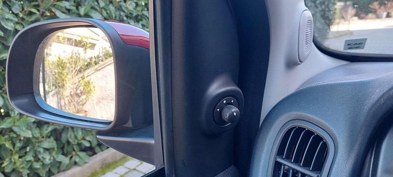 Usata Fiat Panda Cross Cross 69 CV (50 kW) 2023 Utilitaria