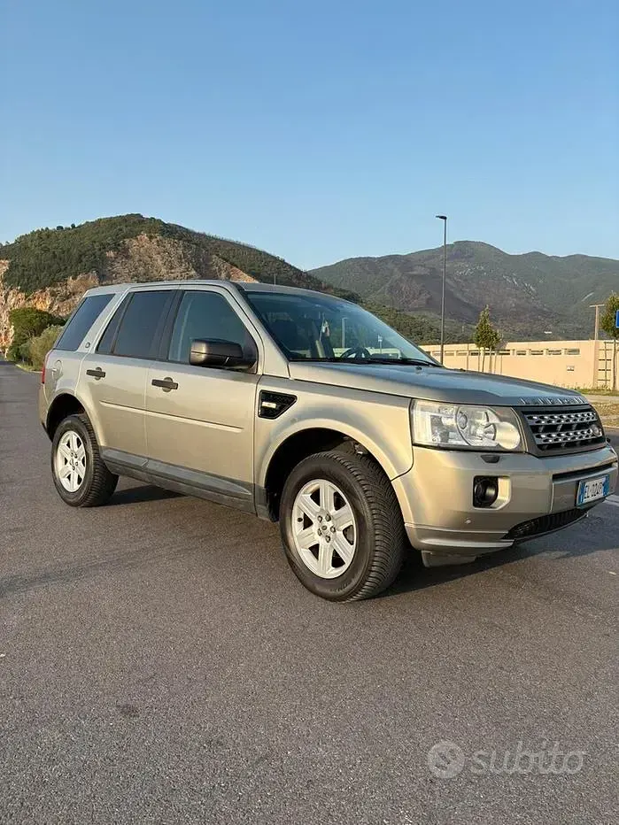 Usata Land Rover Freelander 2 150 CV (110 kW) 2012 Marrone SUV