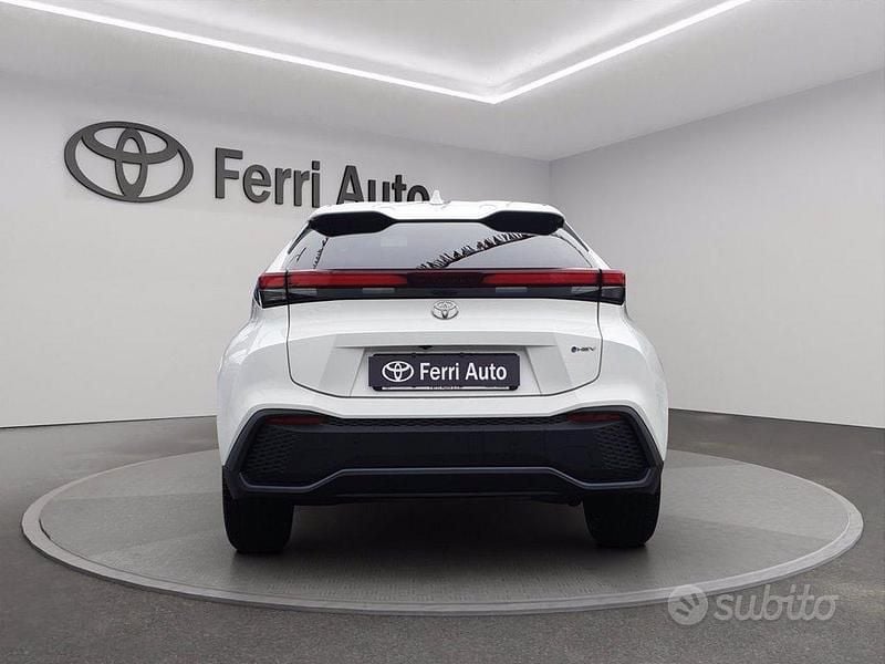 Usata Toyota C-HR Trend 197 CV (144 kW) 2024 Super white SUV