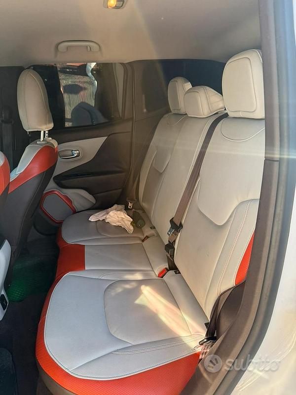 Usata Jeep Renegade 140 CV (102 kW) 2015 Bianco SUV