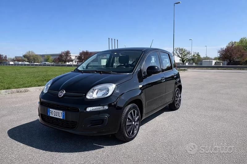 Usata Fiat Panda Lounge 69 CV (50 kW) 2017 Utilitaria