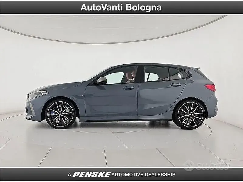 Usata BMW M135 Comfort Edition 306 CV (225 kW) 2022 Grigio Utilitaria