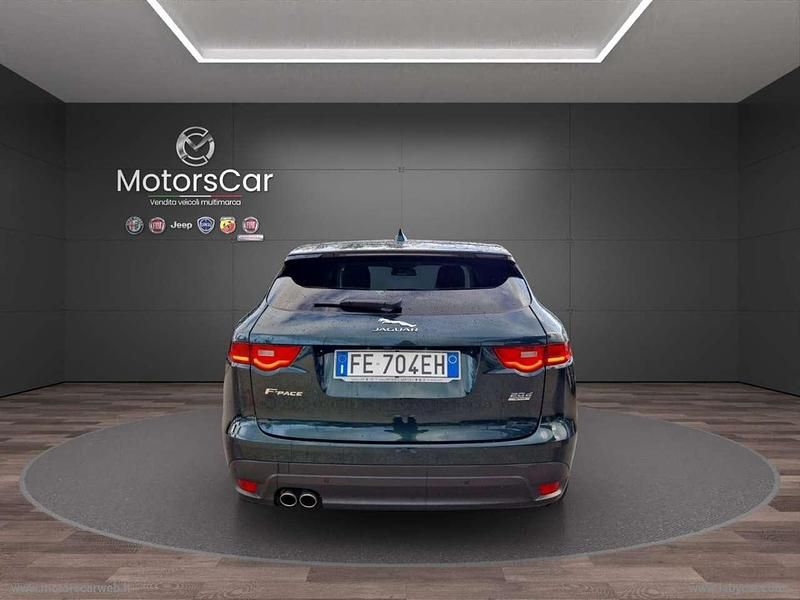 Usata Jaguar F-Pace Portfolio 180 CV (132 kW) 2016 Verde SUV