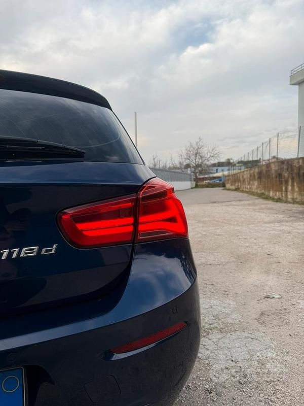 Usata BMW 118 Comfort Edition 150 CV (110 kW) 2015 Blu Utilitaria