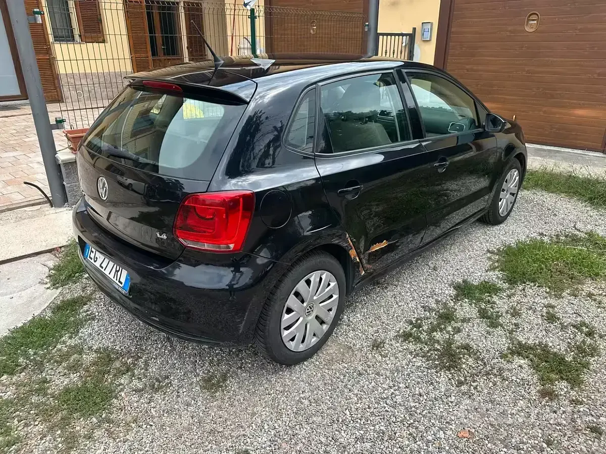 Usata VW Polo 85 CV (62 kW) 2011 Nero Utilitaria