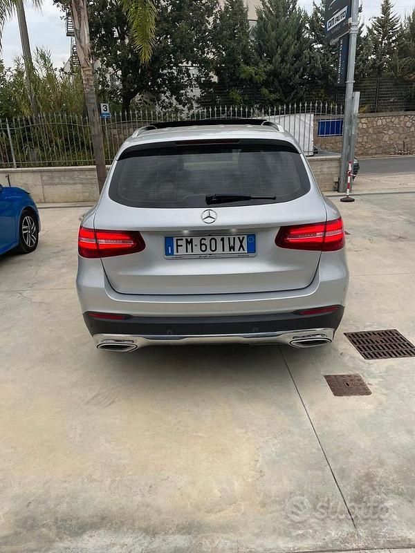 Usata Mercedes GLC220 170 CV (125 kW) 2018 Grigio SUV