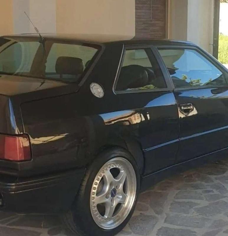 Nero siderale Usata 1996 Maserati Ghibli Coupé | 64.000 € - Immagine 1/4