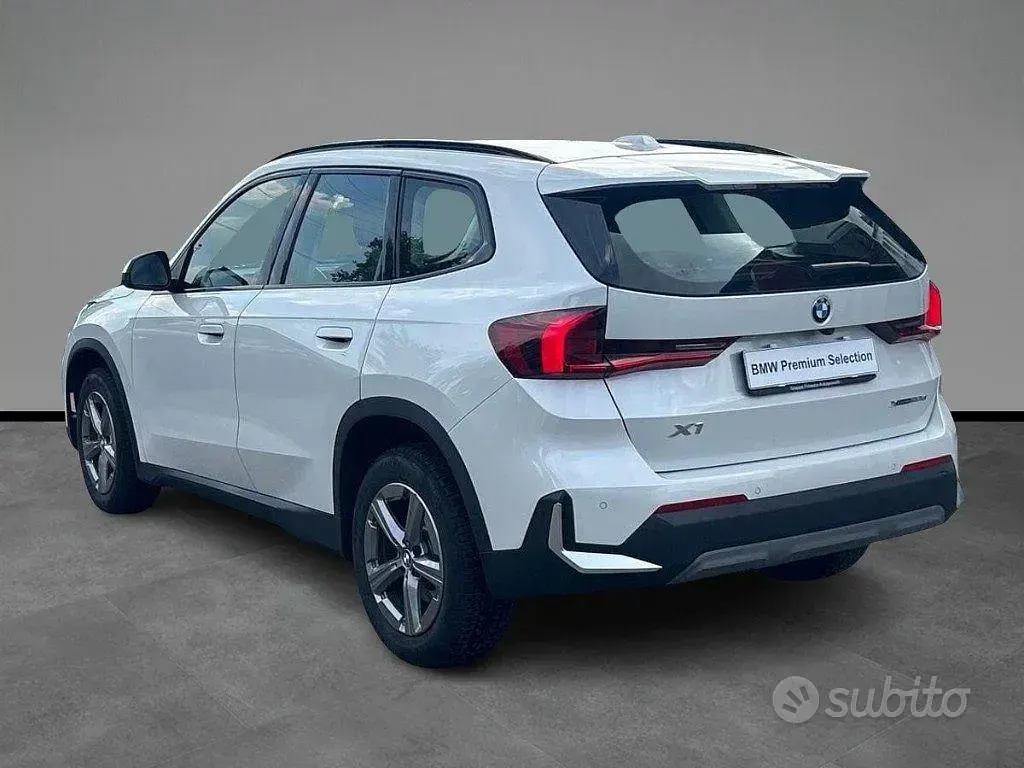 Usata BMW X1 Shadowline 150 CV (110 kW) 2024 Bianco / metallizzato SUV