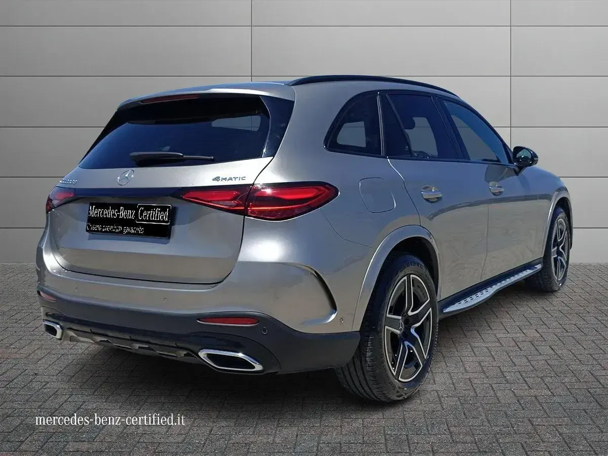 Usata Mercedes GLC220 AMG Line Premium Plus 197 CV (144 kW) 2023 Argento SUV