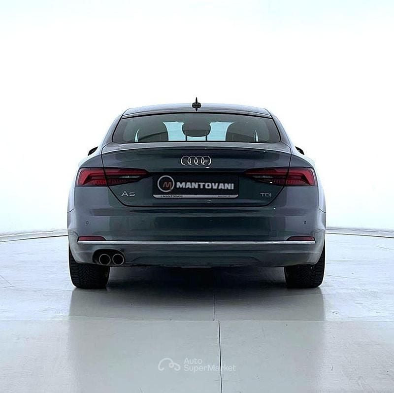 Usata Audi A5 Sport 190 CV (139 kW) 2018 Grigio scuro Coupé