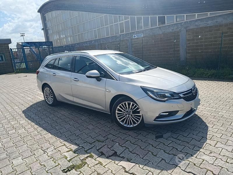 Usata Opel Astra Innovation 110 CV (80 kW) 2017 Station wagon