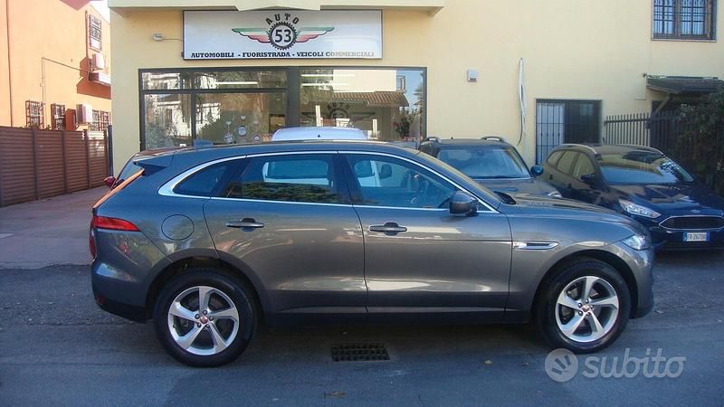 Usata Jaguar F-Pace Prestige 180 CV (132 kW) 2019 Grigio SUV