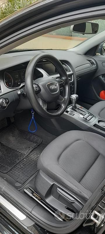 Usata Audi A4 143 CV (105 kW) 2012 Nero Station wagon