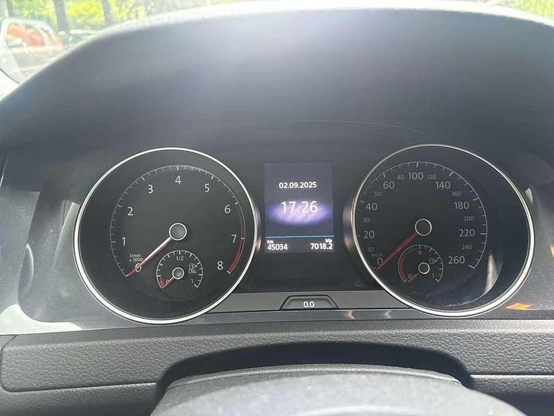 Usata VW Golf VIII Business 131 CV (96 kW) 2020 Berlina