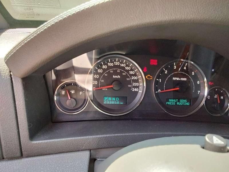 Usata Jeep Grand Cherokee Overland 218 CV (160 kW) 2007 SUV