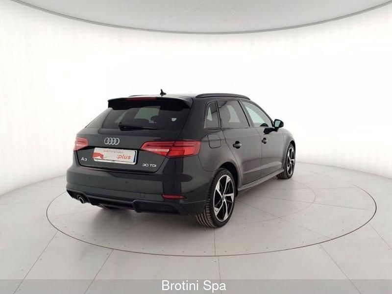 Usata Audi A3 Admired 116 CV (85 kW) 2019 Nero metallizzato Berlina