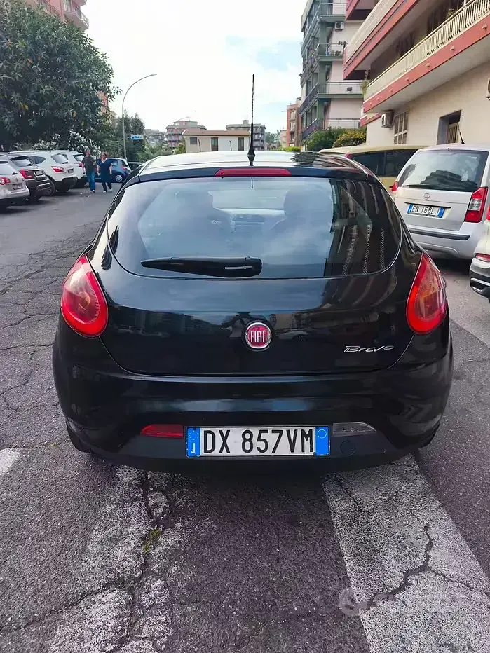 Usata Fiat Bravo Dynamic 105 CV (77 kW) 2010 Nero Utilitaria