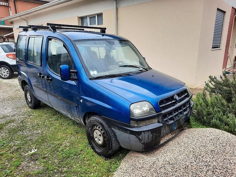 Usata Fiat Doblò 2003 Blu Monovolume