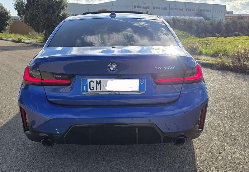 Usata BMW 320 M Sport 190 CV (139 kW) 2023 Blu/azzurro Berlina