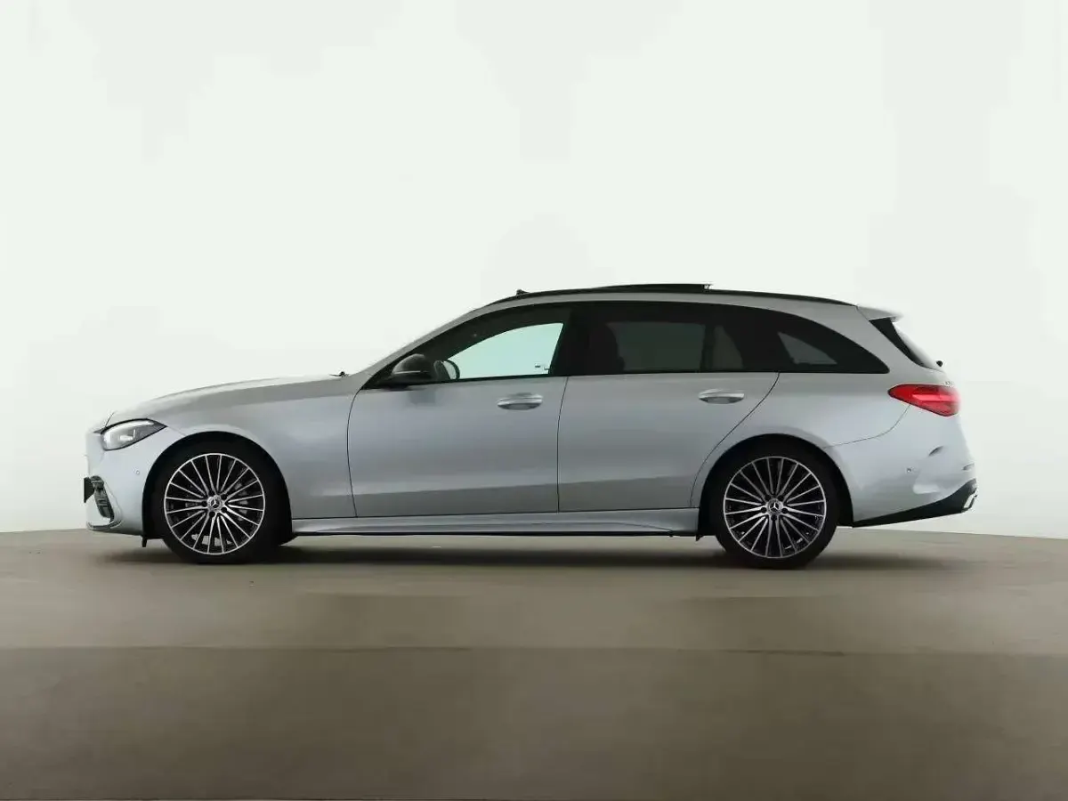 Usata Mercedes C220 AMG 200 CV (147 kW) 2025 Lacca Station wagon
