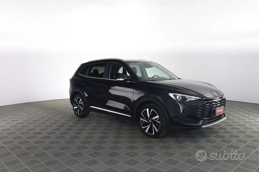 Usata MG ZS Luxury 102 CV (75 kW) 2025 Nero SUV