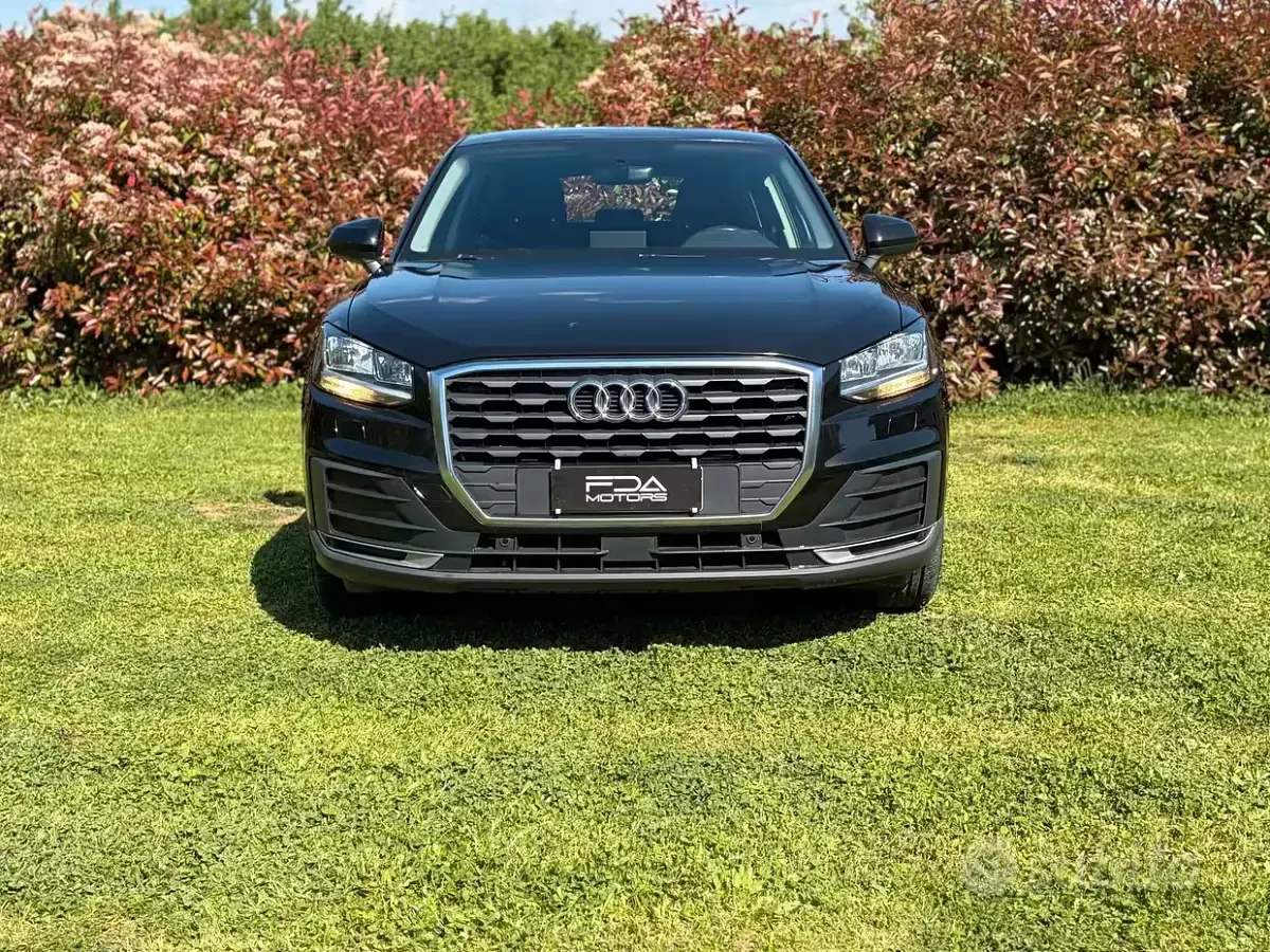 Usado Audi Q2 116 CV (85 kW) 2019 Negro SUV