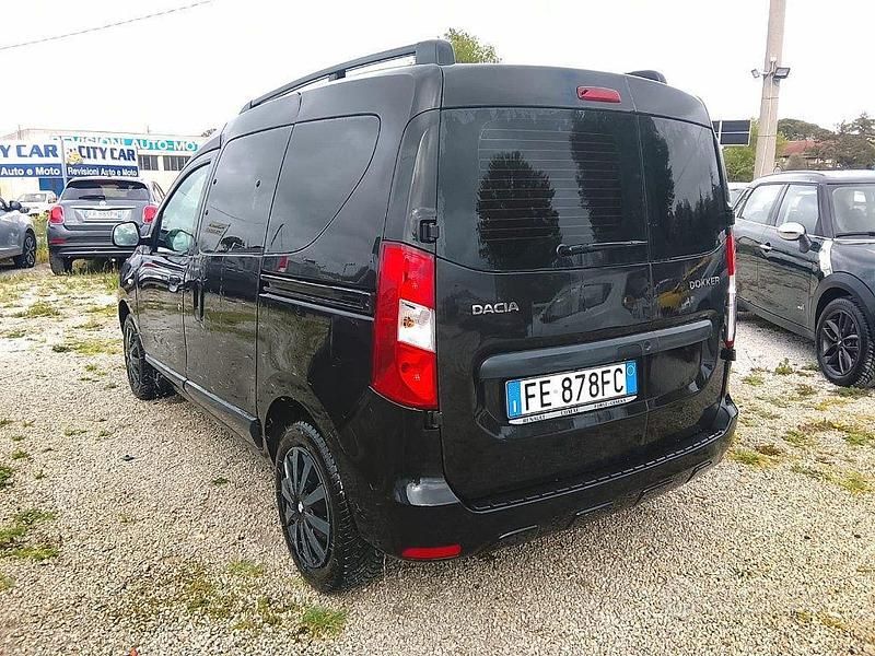 Gebraucht Dacia Dokker 90 PS (66 kW) 2016 Schwarz Van / Kleinbus