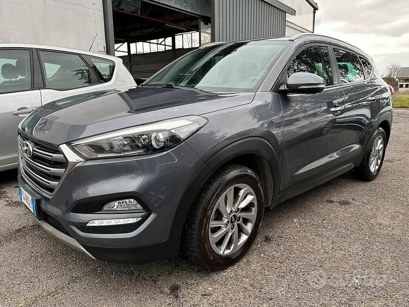 Usata Hyundai Tucson Xpossible 116 CV (85 kW) 2016 Grigio SUV