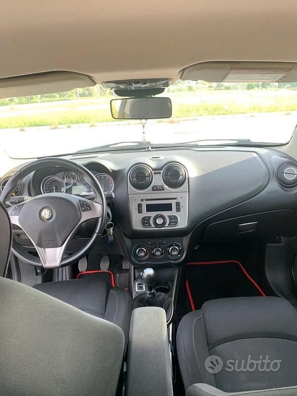 Usata Alfa Romeo MiTo 120 CV (88 kW) 2014 Nero Utilitaria