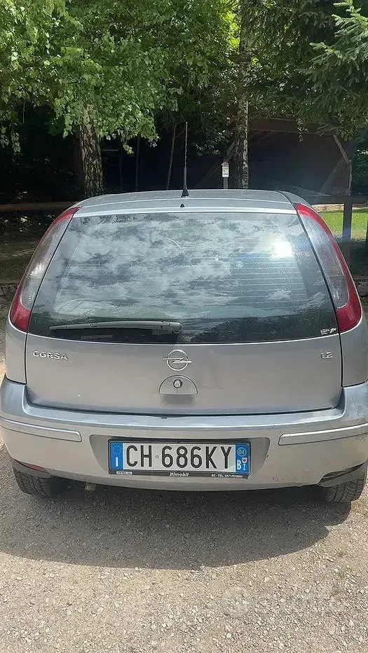 Usata Opel Corsa 54 CV (39 kW) 2004 Utilitaria