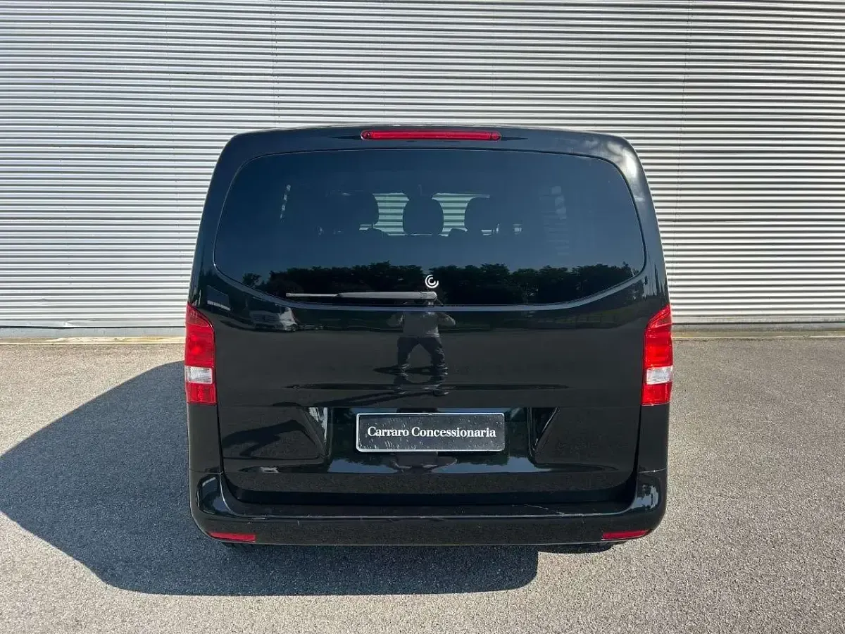 Usata Mercedes Vito 136 CV (100 kW) 2020 Nero ossidiana Furgone