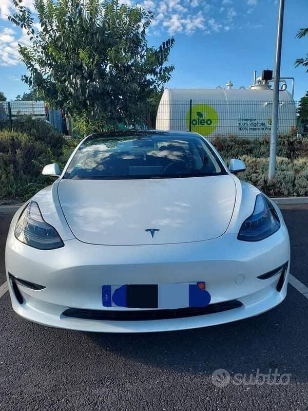 Bianco Usata 2023 Tesla Model 3 Long Range Tre volumi | 33.000 € (Molto cara) - Immagine 1/4