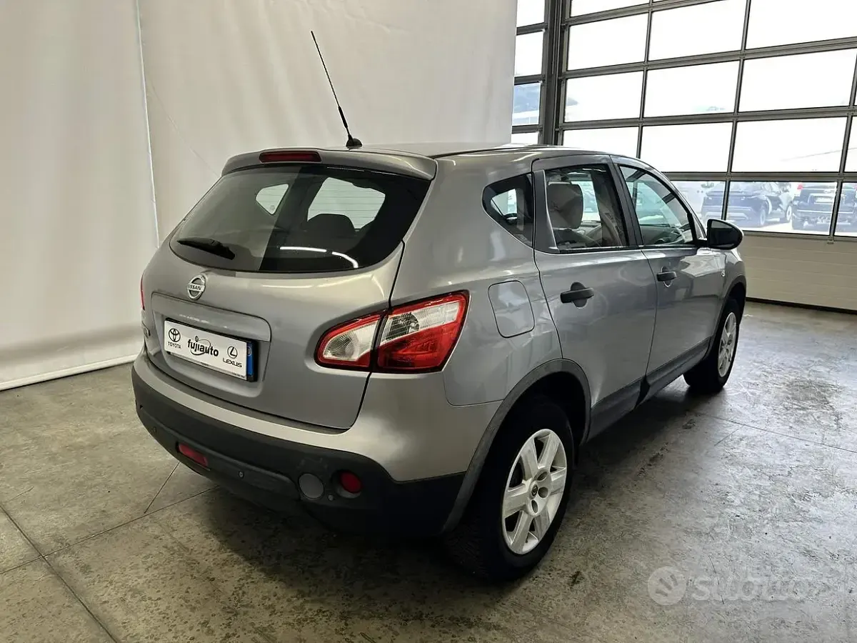 Brugt Nissan Qashqai Acenta 117 HK (86 kW) 2010 Grå SUV
