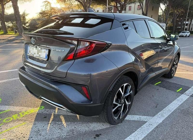 Usata Toyota C-HR Trend 152 CV (111 kW) 2019 Grigio SUV