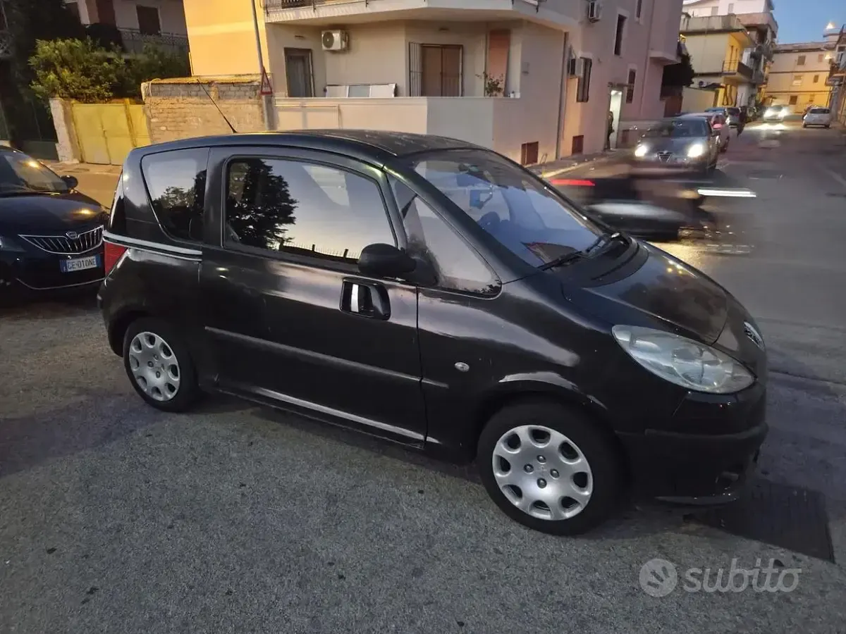 Usata Peugeot 1007 68 CV (50 kW) 2007 Nero Monovolume
