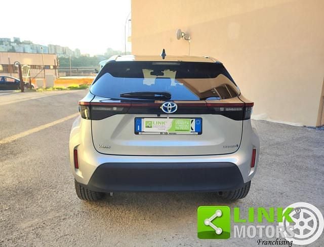 Usata Toyota Yaris Cross Trend 116 CV (85 kW) 2021 Grigio SUV