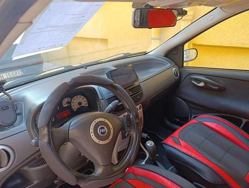 Usata Fiat Punto 131 CV (96 kW) 2005 Berlina