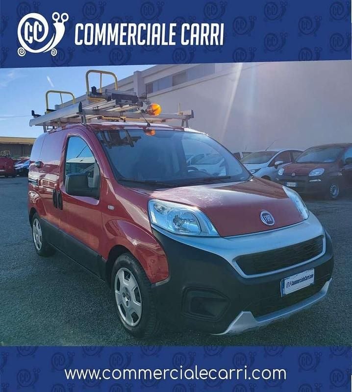 Rosso Usata 2017 Fiat Fiorino Monovolume | 4290 € (Ottimo prezzo) - Immagine 1/4