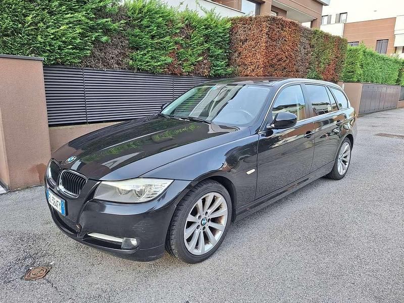 Nero Usata 2012 BMW 316 Station wagon | 3800 € (Super prezzo) - Immagine 1/4