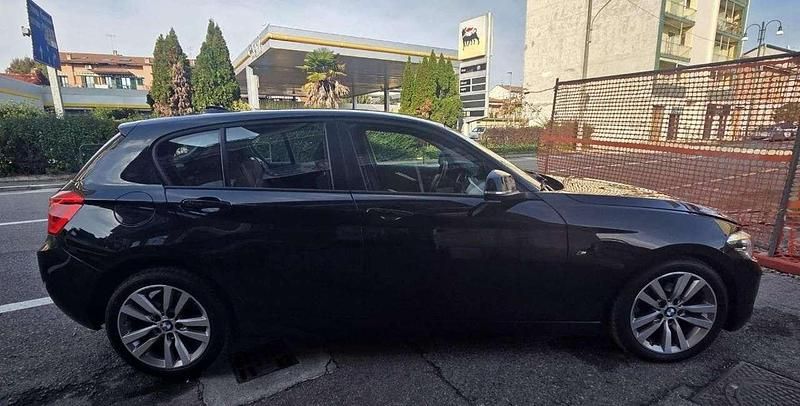 Usata BMW 118 Advantage 150 CV (110 kW) 2019 Nero Utilitaria