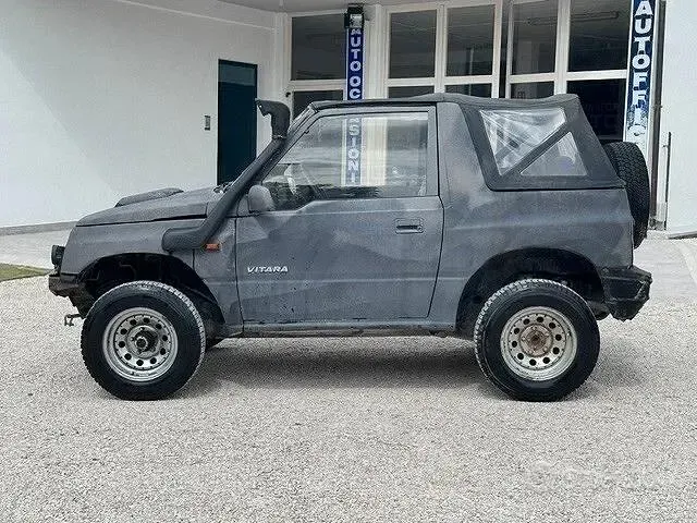 Usata Suzuki Vitara 75 CV (55 kW) 1989 Nero Cabrio