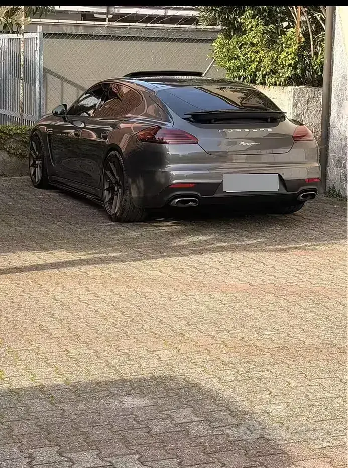 Usata Porsche Panamera 300 CV (220 kW) 2015 Nero Utilitaria