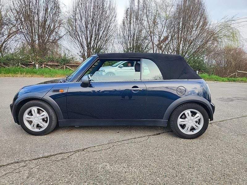 Usata Mini Cooper Cabriolet Hype 90 CV (66 kW) 2005 Nero Cabrio
