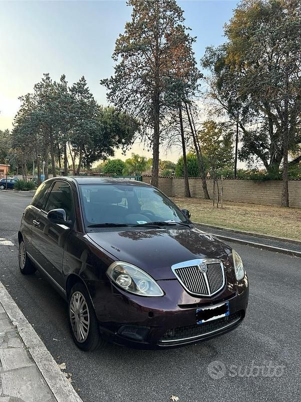 Usata Lancia Ypsilon 69 CV (50 kW) 2011 Utilitaria