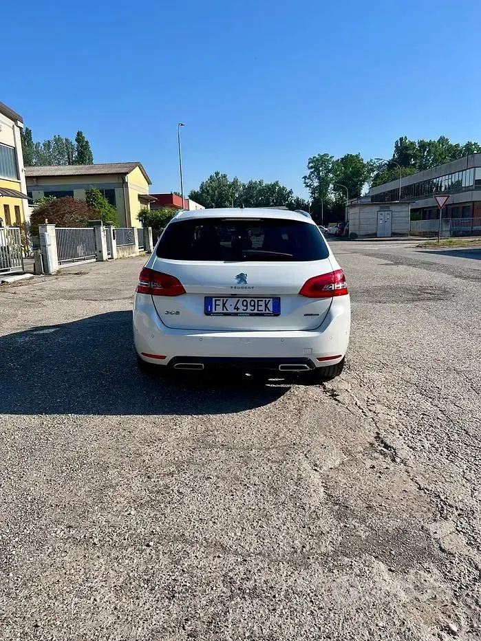 Usata Peugeot 308 GT-line 150 CV (110 kW) 2017 Bianco Station wagon